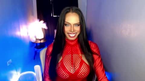 Snapshot of mikeyalawi03 chatting on 04-20-26, 06:42 Mistress MikeyAlawi online show from 04-20-26, 06:42