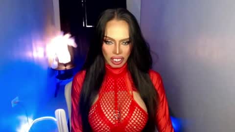 Snapshot of mikeyalawi03 chatting on 05-05-26, 01:46 Mistress MikeyAlawi online show from 05-05-26, 01:46