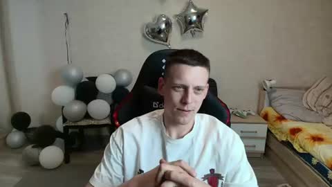 Michael online show from 06-12-26, 03:00