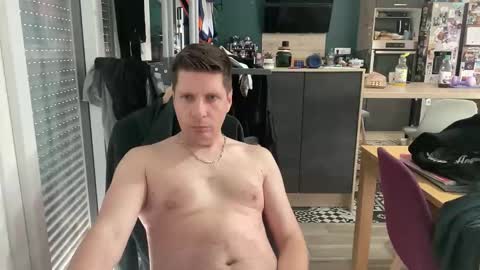 miklp8463 online show from 03-11-26, 09:37