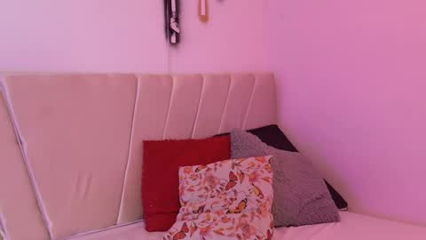 Mikoto Urb online show from 10-26-25, 06:58