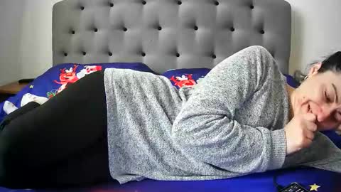 Mikyloveu online show from 04-04-26, 02:47