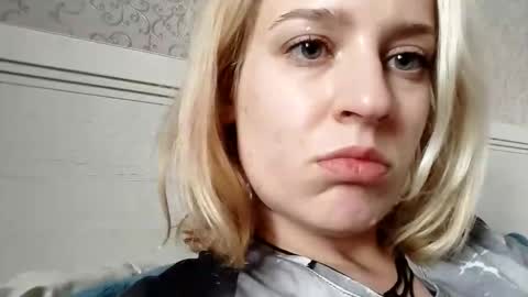 Snapshot of mila_420 chatting on 10-24-25, 09:38 Mila 420 online show from 10-24-25, 09:38