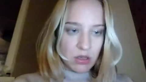 Snapshot of mila_420 chatting on 11-14-25, 08:40 Mila 420 online show from 11-14-25, 08:40