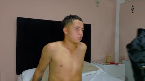 Mila Coti online show from 05-20-26, 11:33
