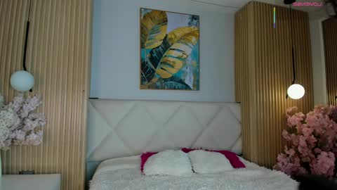 mila_hank online show from 05-14-26, 02:57