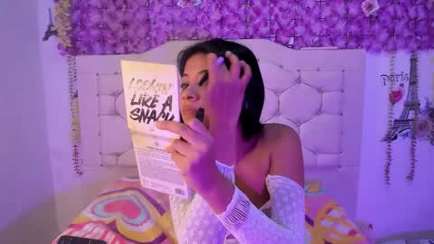 laura online show from 03-17-26, 06:28