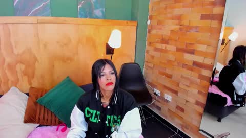 Snapshot of mila_samy chatting on 10-05-25, 12:03 Mila and samy online show from 10-05-25, 12:03