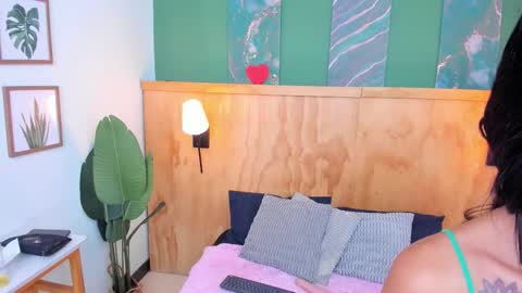 Snapshot of mila_samy chatting on 10-23-25, 12:04 Mila and samy online show from 10-23-25, 12:04