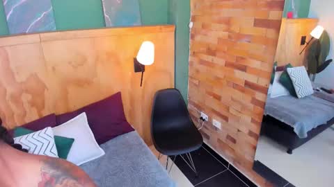 Snapshot of mila_samy chatting on 12-03-25, 12:03 Mila and samy online show from 12-03-25, 12:03