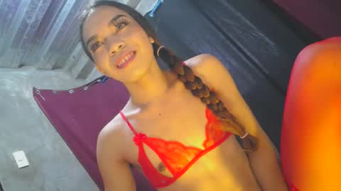 mila_seductressxx online show from 06-30-26, 01:39