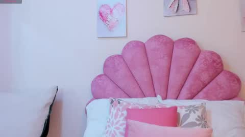mila online show from 05-19-26, 11:16