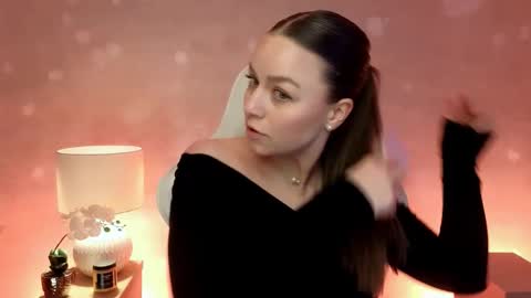 Snapshot of milafleur chatting on 02-15-26, 02:58 Mila Fleur online show from 02-15-26, 02:58