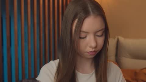 Mila online show from 03-02-26, 03:19