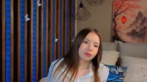 Snapshot of milaice chatting on 06-12-26, 03:11 Mila online show from 06-12-26, 03:11
