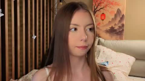 Snapshot of milaice chatting on 06-27-26, 03:06 Mila online show from 06-27-26, 03:06