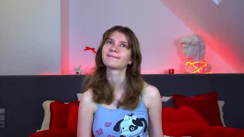 Snapshot of milamaelis chatting on 03-04-26, 06:25 Mila online show from 03-04-26, 06:25