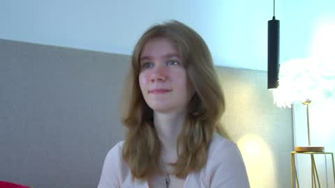 Snapshot of milamaelis chatting on 04-02-26, 06:27 Mila online show from 04-02-26, 06:27