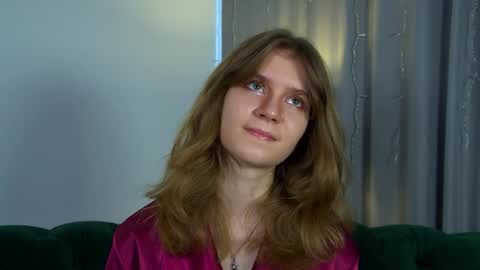 Snapshot of milamaelis chatting on 04-11-26, 07:45 Mila online show from 04-11-26, 07:45