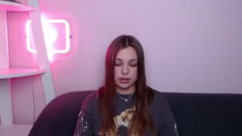 milanaangelas online show from 03-10-26, 08:47