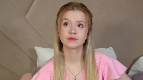 MilanaBalmain online show from 04-06-26, 04:32