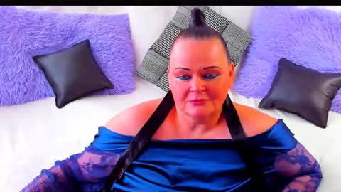 Lana online show from 06-25-26, 08:41