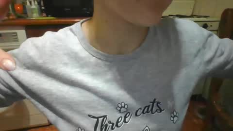 Snapshot of milanako chatting on 02-04-25, 02:53 milanako online show from 02-04-25, 02:53
