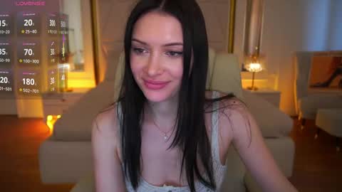 Milana online show from 05-17-26, 01:29