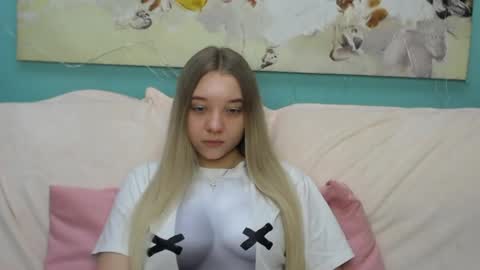 Snapshot of milanasii chatting on 04-05-26, 04:59 Milana online show from 04-05-26, 04:59