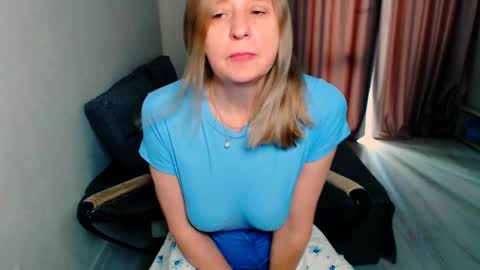 Snapshot of milanav chatting on 06-03-26, 06:16 Milena online show from 06-03-26, 06:16