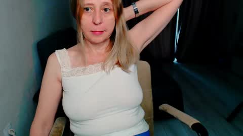 Snapshot of milanav chatting on 06-05-26, 09:15 Milena online show from 06-05-26, 09:15