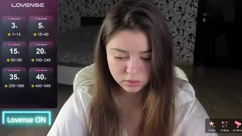 Snapshot of milania_hot_foxy chatting on 01-10-26, 07:15 Mila online show from 01-10-26, 07:15