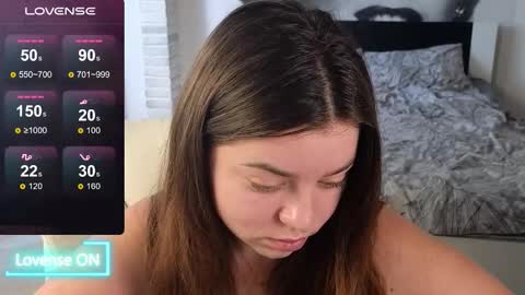 Snapshot of milania_hot_foxy chatting on 02-19-26, 01:07 Mila online show from 02-19-26, 01:07