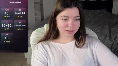 Snapshot of milania_hot_foxy chatting on 02-21-26, 06:20 Mila online show from 02-21-26, 06:20