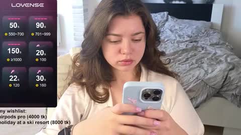 Snapshot of milania_hot_foxy chatting on 02-27-26, 11:21 Mila online show from 02-27-26, 11:21