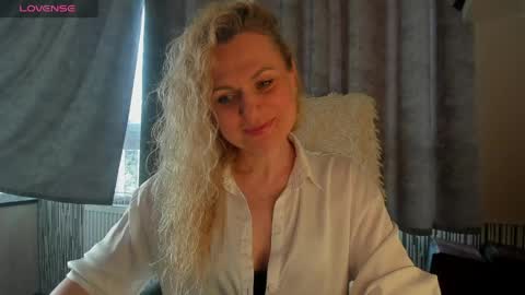 milanna_x online show from 05-13-26, 04:04