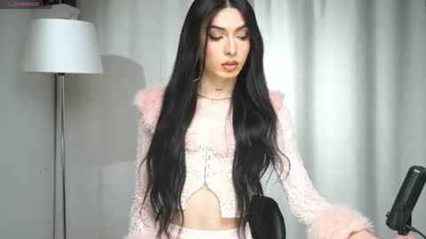 Snapshot of milansantana24 chatting on 06-12-26, 01:37 MILAN SANTANA online show from 06-12-26, 01:37