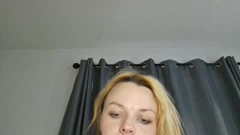 Wetbby00 online show from 01-08-26, 10:12