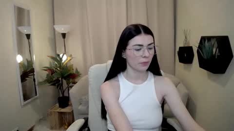 milasecretsss online show from 01-18-26, 07:12