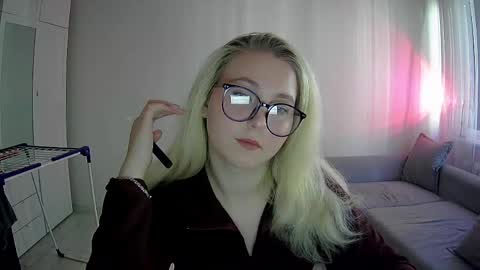 Milena new nonude shy blonde natural online show from 04-25-26, 01:14