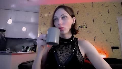 Snapshot of milena_hardy chatting on 12-21-24, 04:30 Milena Hardy online show from 12-21-24, 04:30