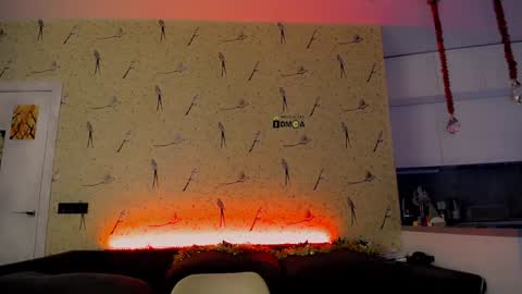 Snapshot of milena_hardy chatting on 12-30-24, 04:53 Milena Hardy online show from 12-30-24, 04:53