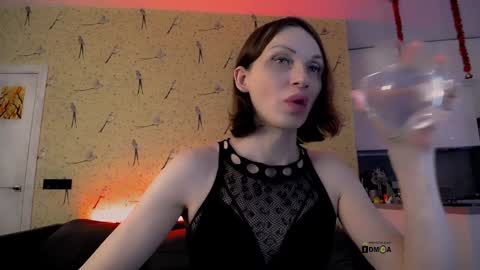 Snapshot of milena_hardy chatting on 01-21-25, 09:13 Milena Hardy online show from 01-21-25, 09:13