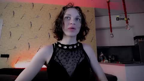 Snapshot of milena_hardy chatting on 02-24-25, 04:16 Milena Hardy online show from 02-24-25, 04:16
