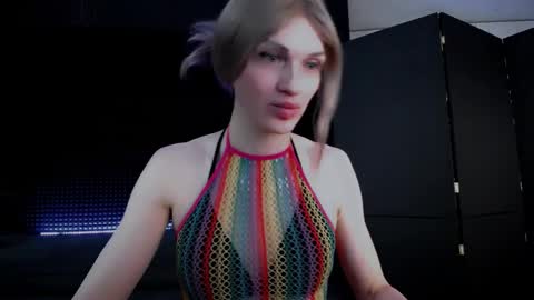 Snapshot of milena_hardy chatting on 10-25-25, 05:26 Milena Hardy online show from 10-25-25, 05:26