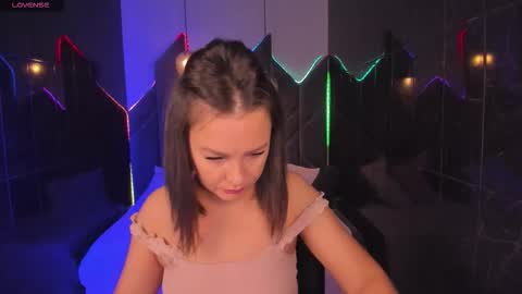 Snapshot of milena_mellow chatting on 10-14-25, 08:31 Milena online show from 10-14-25, 08:31