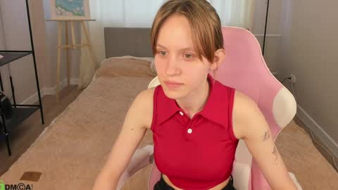 Milena online show from 04-26-26, 01:25