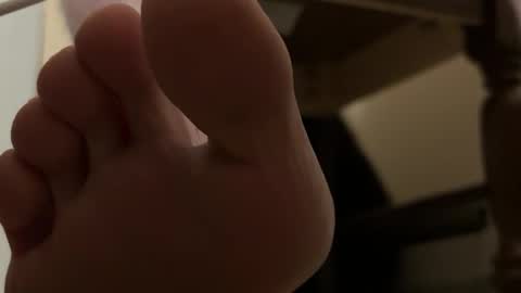 Snapshot of miles10101010 chatting on 01-01-25, 11:18 miles slave master slut online show from 01-01-25, 11:18