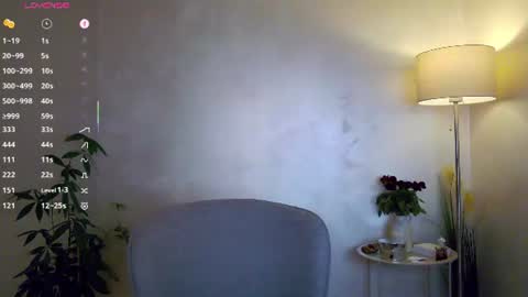 Snapshot of miley_me chatting on 07-22-26, 06:38 M online show from 07-22-26, 06:38