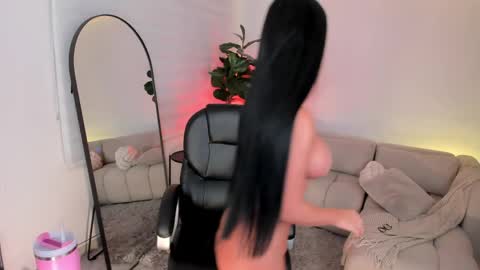 Snapshot of mileycruz_ chatting on 05-15-26, 10:50 Miley Cruz IG miley model23 online show from 05-15-26, 10:50
